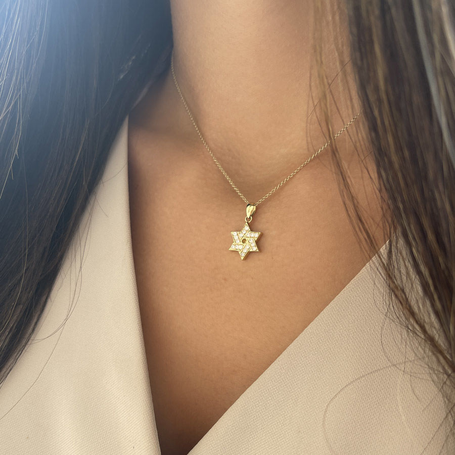 14k-yellow-gold-pendant-Small-studded-star-of-david